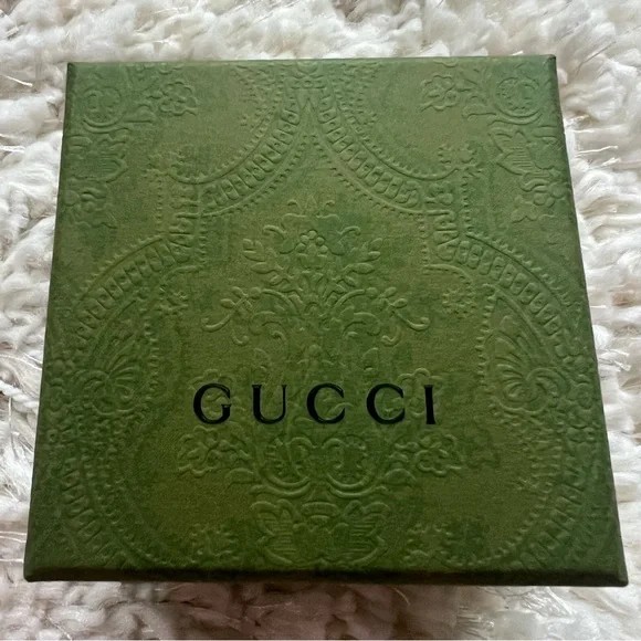 Gucci Silver Heart Beaded Toggle Ring - Picture 14 of 15